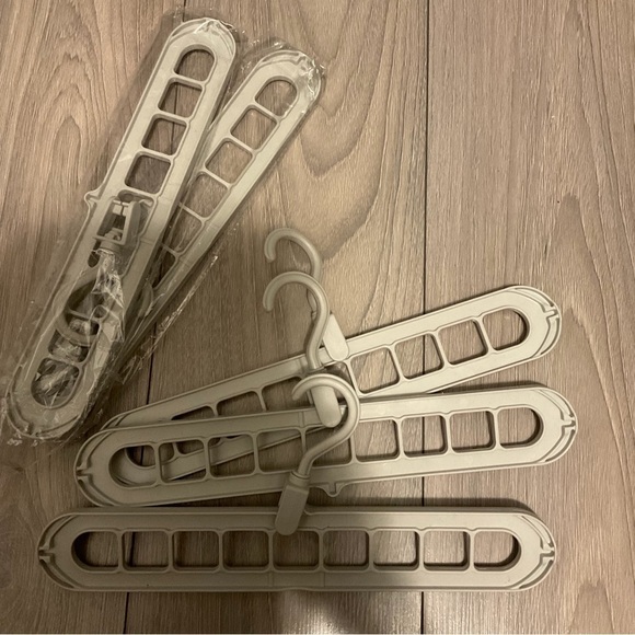 Multi-Functional Folding Plastic Storage Clothes Hook Hanger Set of 5 - Picture 3 of 3